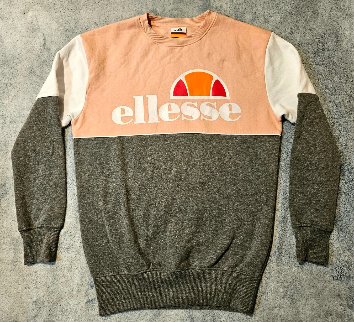 Adidas Lotti di vestiti: Kleiderpaket 7 Pullover adidas Nike Ellesse Grösse S lot – Usato da Hägglingen venduto da United-Village-Trade 1