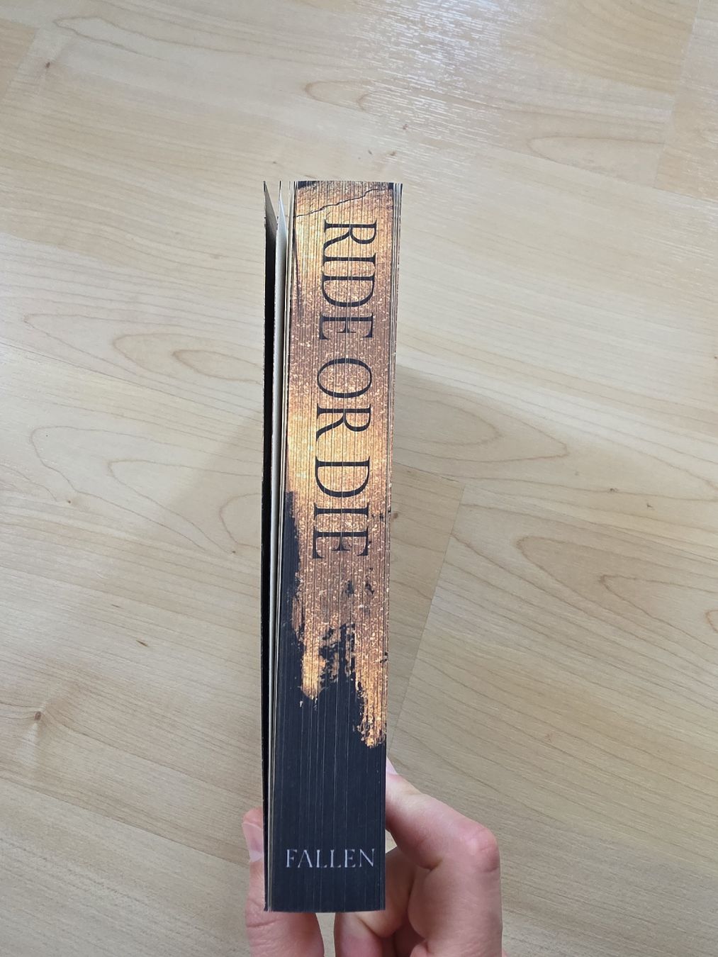 Libri: Dark Romance Buch mit Farbschnitt – Usato da Nesselnbach venduto da sab_c5nf 1