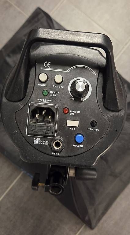 Flashs: Dörr Studioblitz DE 205 / DE-200C inkl. Zubehör – D'occasion à Güttingen par rebael 3