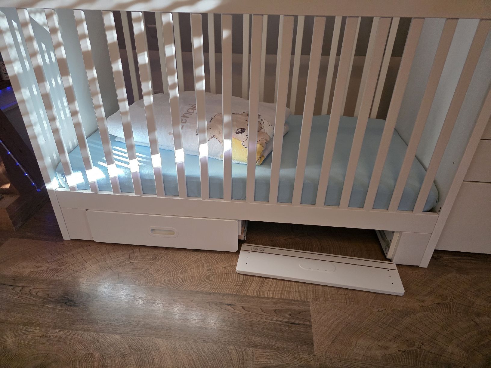 Letti: Kinderbett, weiss, mit Schubladen, Ikea – Usato da Menziken venduto da sha_9ccf 2