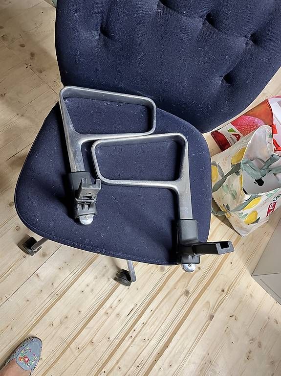 Sedie: Vitra Bürostuhl ID Trim L – Usato da Seengen venduto da Giho 2