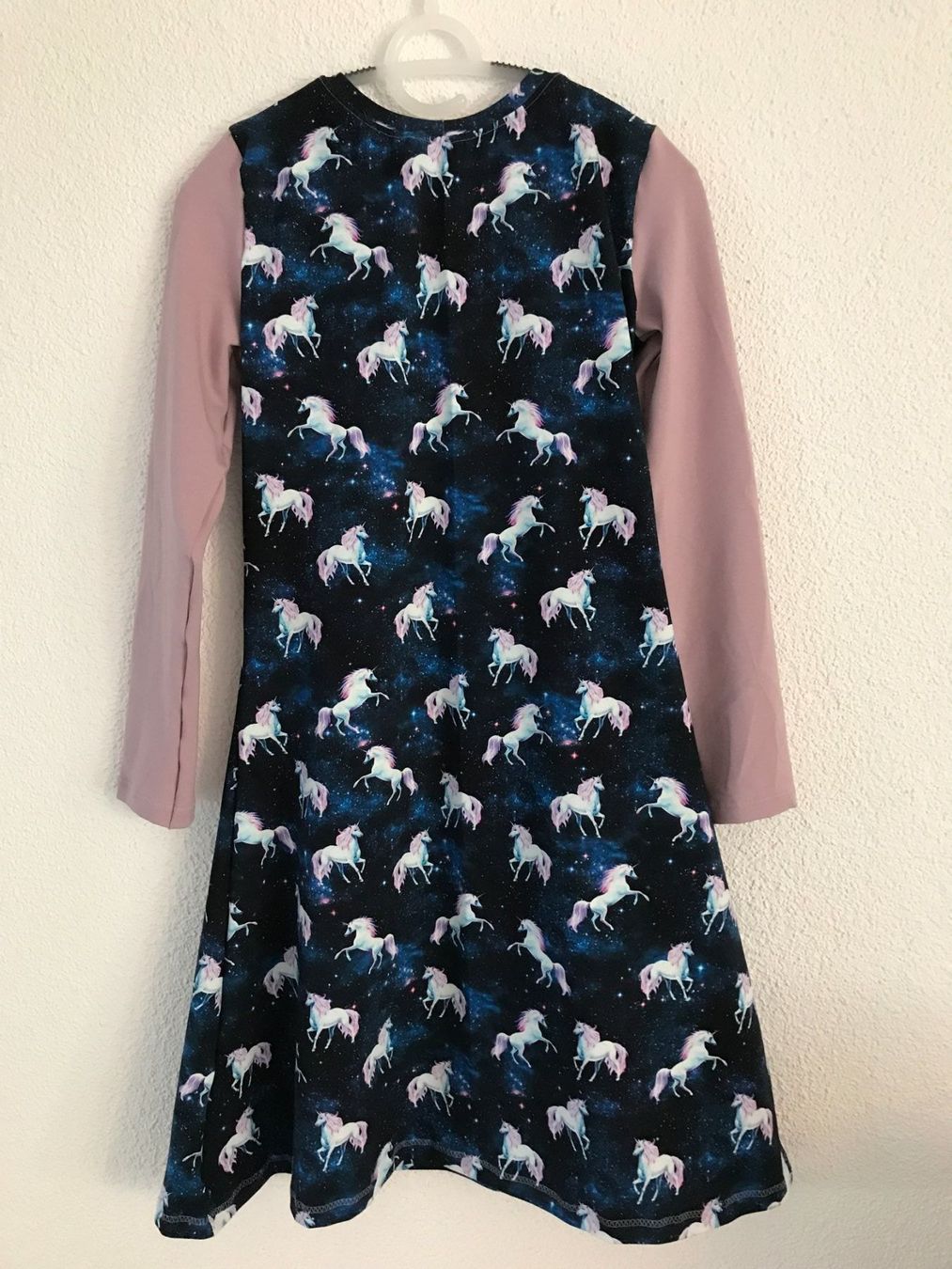 Vestiti & Gonne: Langes Jersey Kleid mit Einhorn Gr. 164 – Nuovo e nell'imballaggio originale da Rietheim venduto da Nugger 2