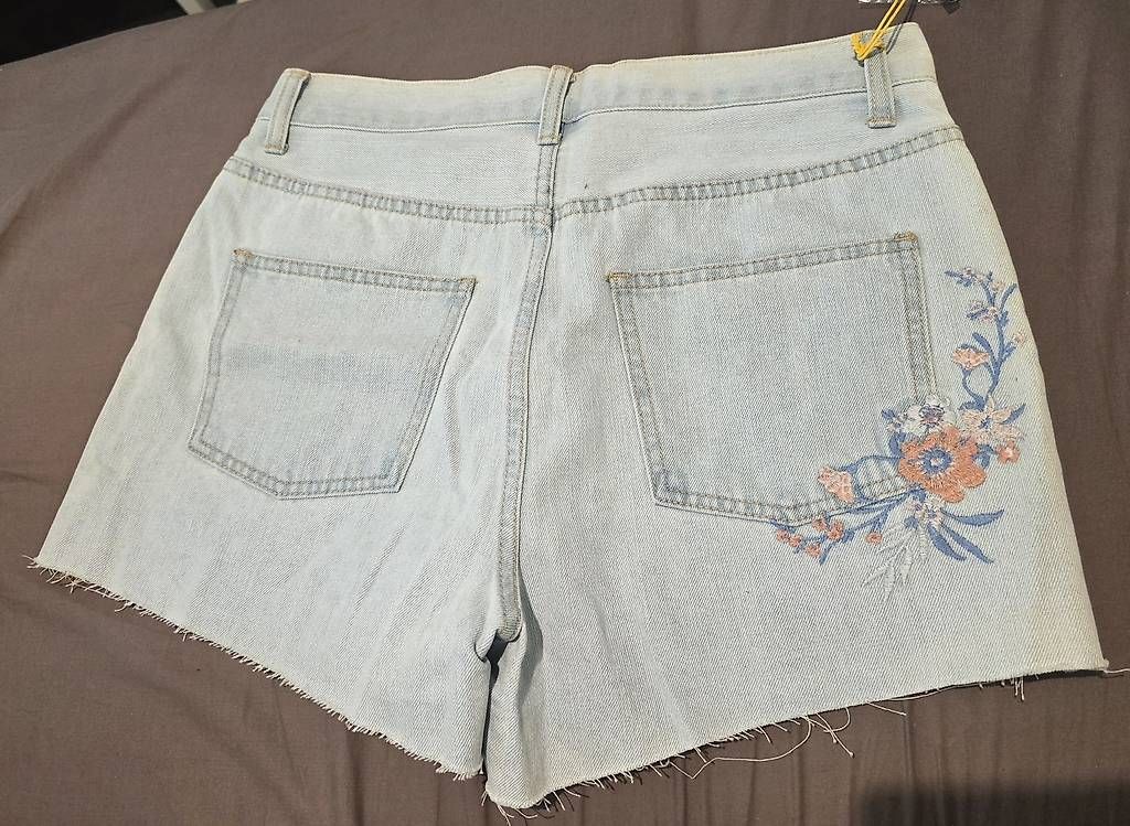 Pantaloni: Kurze Hose – Nuovo e nell'imballaggio originale da Hellbühl venduto da Amajas 2