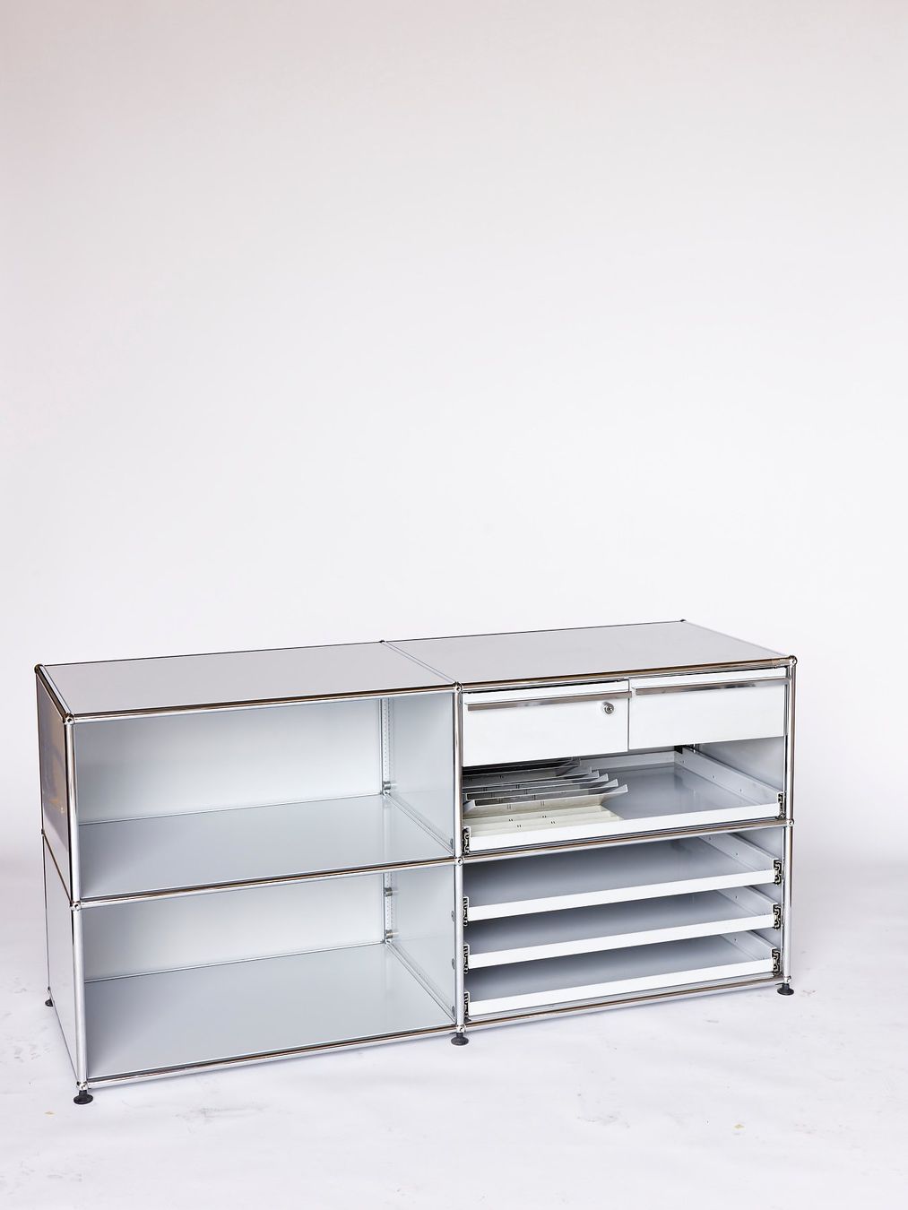 USM Commodes: USM Orga Möbel mit Anbau, lichtgrau, gebraucht – D'occasion à Lenzburg par Buerokonz 1