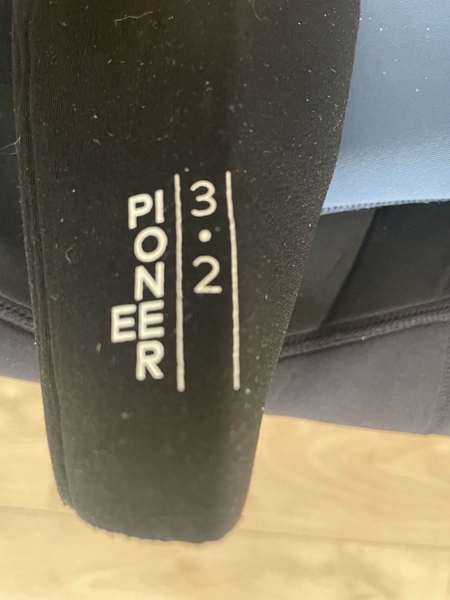 Completi & Tailleur: Surfanzug von MDNS – Usato da Domat/Ems venduto da Hoschi13 4