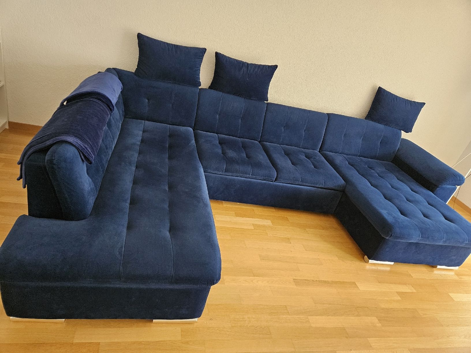 Sofas: Blaue Sofa  – Gebraucht aus Murten von Langbaum 1