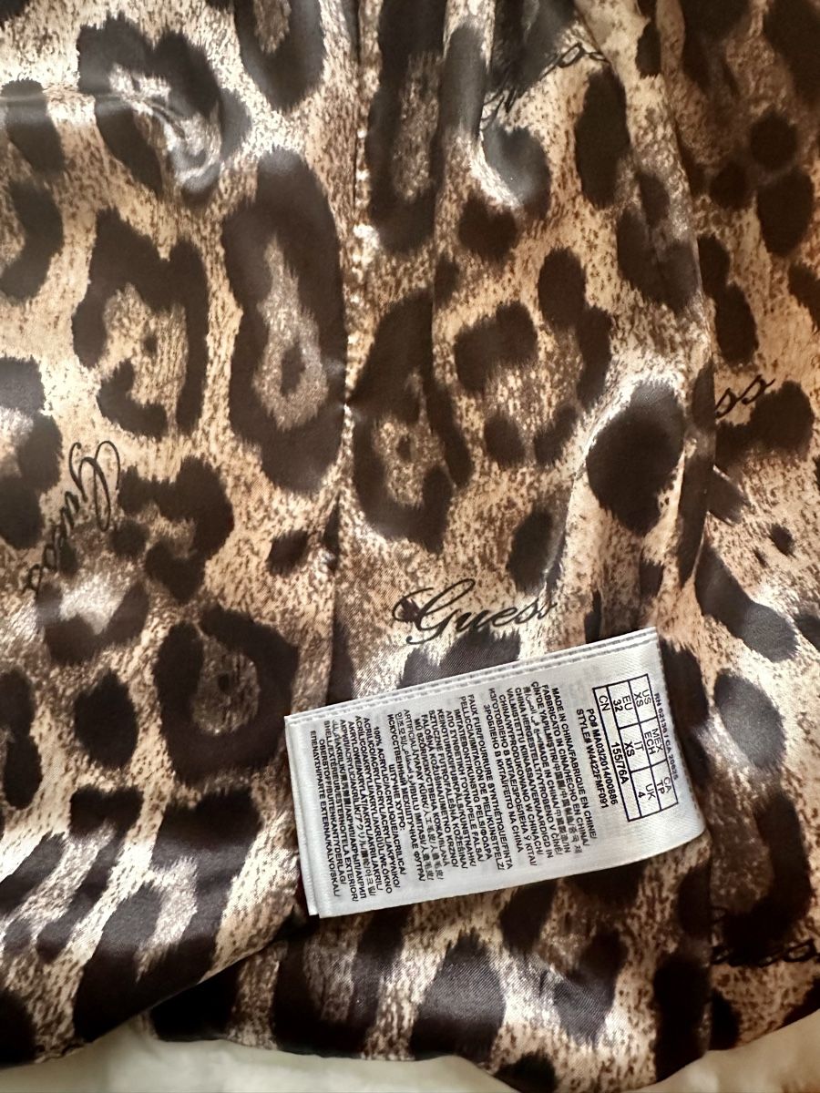 Guess Jacken: Guess Kunstfelljacke Jacke xs – Neu (gemäss Beschreibung) aus Pfaffhausen von Klaras_second_hand 3