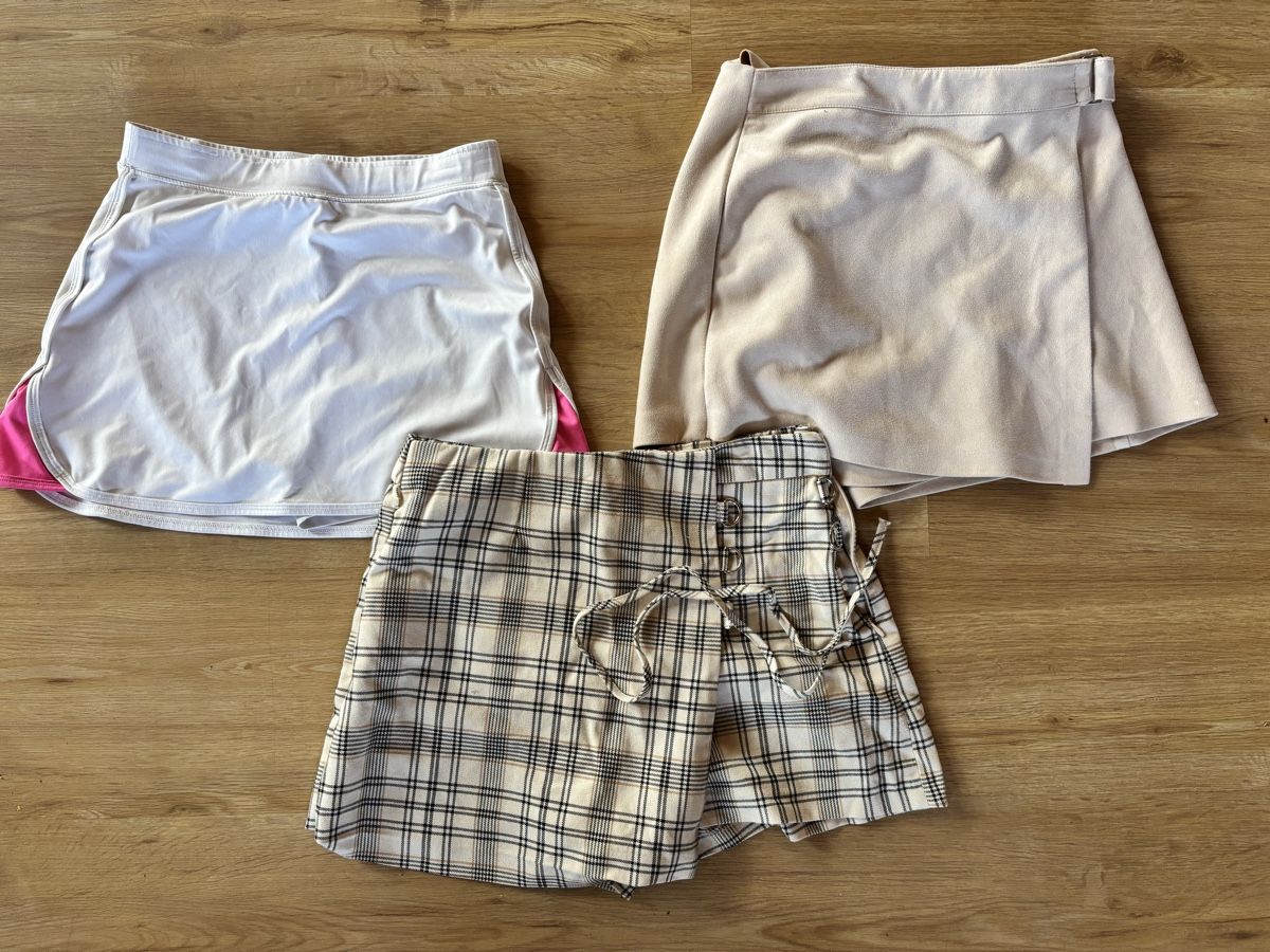 Lotti di vestiti: Rock Shorts Kleiderpacket M/L – Usato da Klosters venduto da ang_cj7r