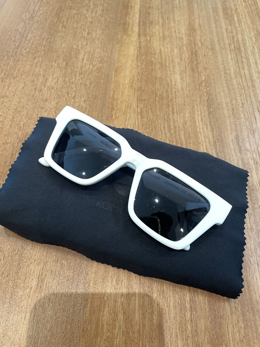Occhiali & Lenti: Komono Sonnenbrille, Weiss – Nuovo (secondo la descrizione) da Wädenswil venduto da VintageSalesCH 1