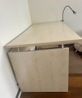 Pult / Schreibtisch