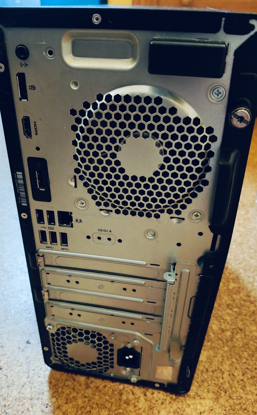 PC: HP Pro Tower PC Intel vPro Essentials / 32 gb ram – Usato da Küssnacht am Rigi venduto da ricard0_milos 1