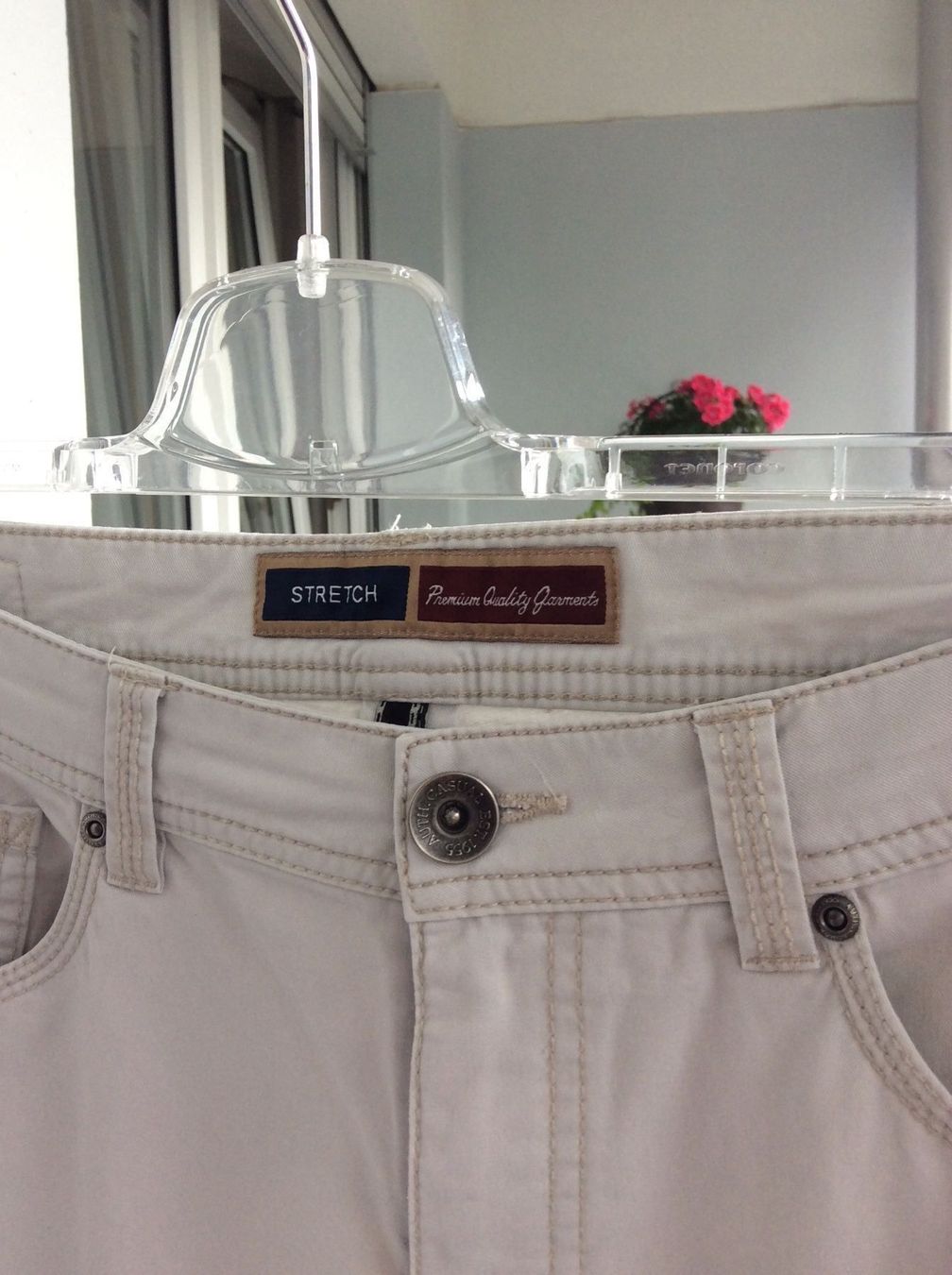 Jeans: Herrenjean, hellbeige, Bundweite 90cm – Usato da Lausanne venduto da Ulpet 1