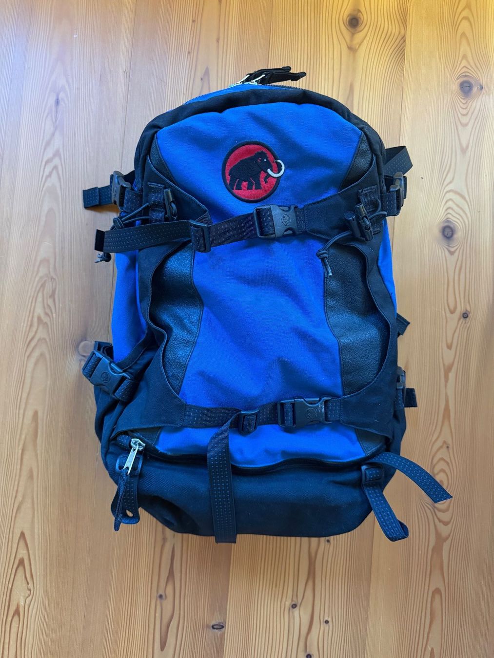 Mammut Zaini: Rucksack Mammut Eclipse 25 blau Occasion – Usato da Rehetobel venduto da melina0412