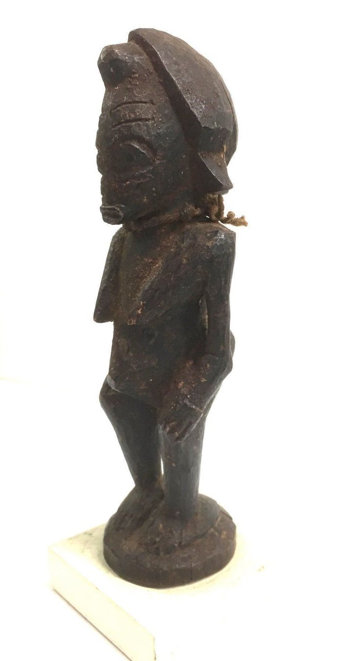 Statuette: Afrikanische Holz-Figur – Usato da grenchen venduto da Belarte 1