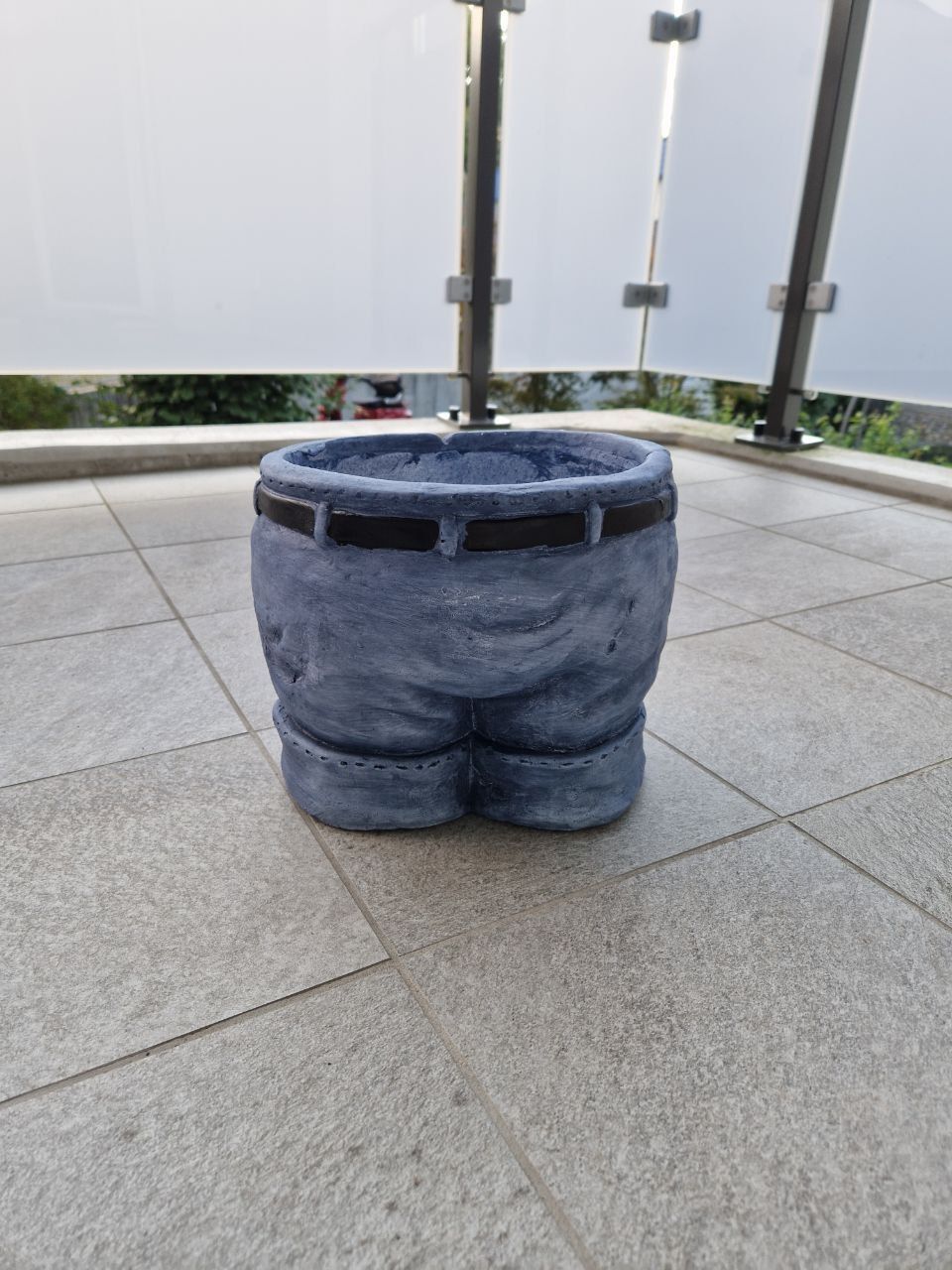 Pentole: Blumentopf Jeans-Look, witziger Blickfang – Usato da Bülach venduto da Recherchieren 2