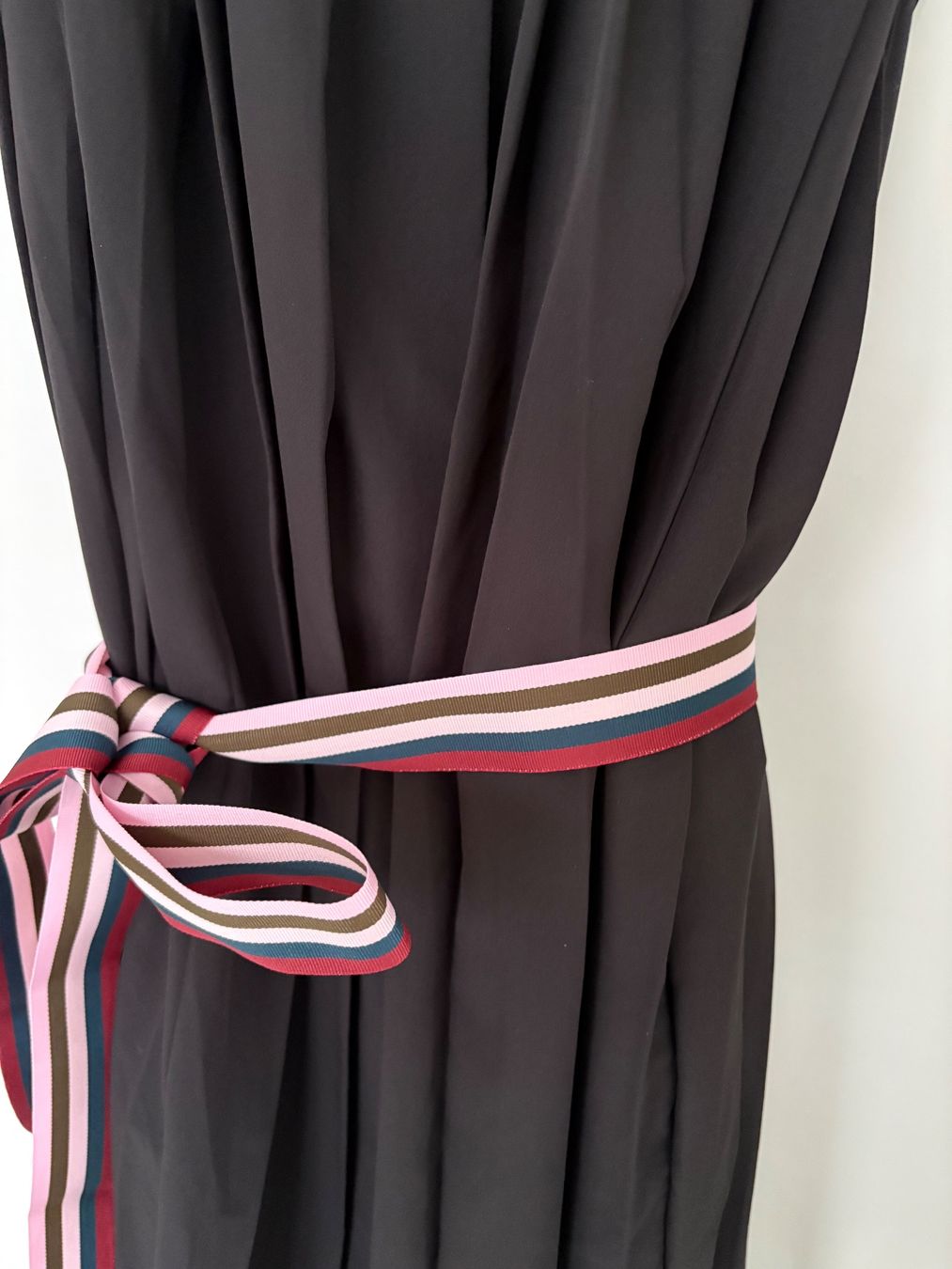 Ted Baker Vestiti: Ted Baker Kleid Grösse M - Top Zustand! – Nuovo (secondo la descrizione) da Wilen b. Wollerau venduto da Posmind 1