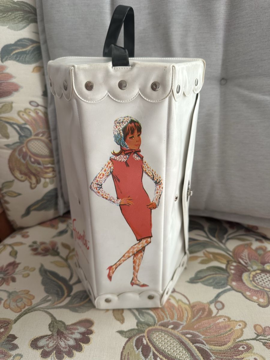 Bambole: Vintage Barbie Francie Koffer – Usato da Herbriggen venduto da Sehrazade 1