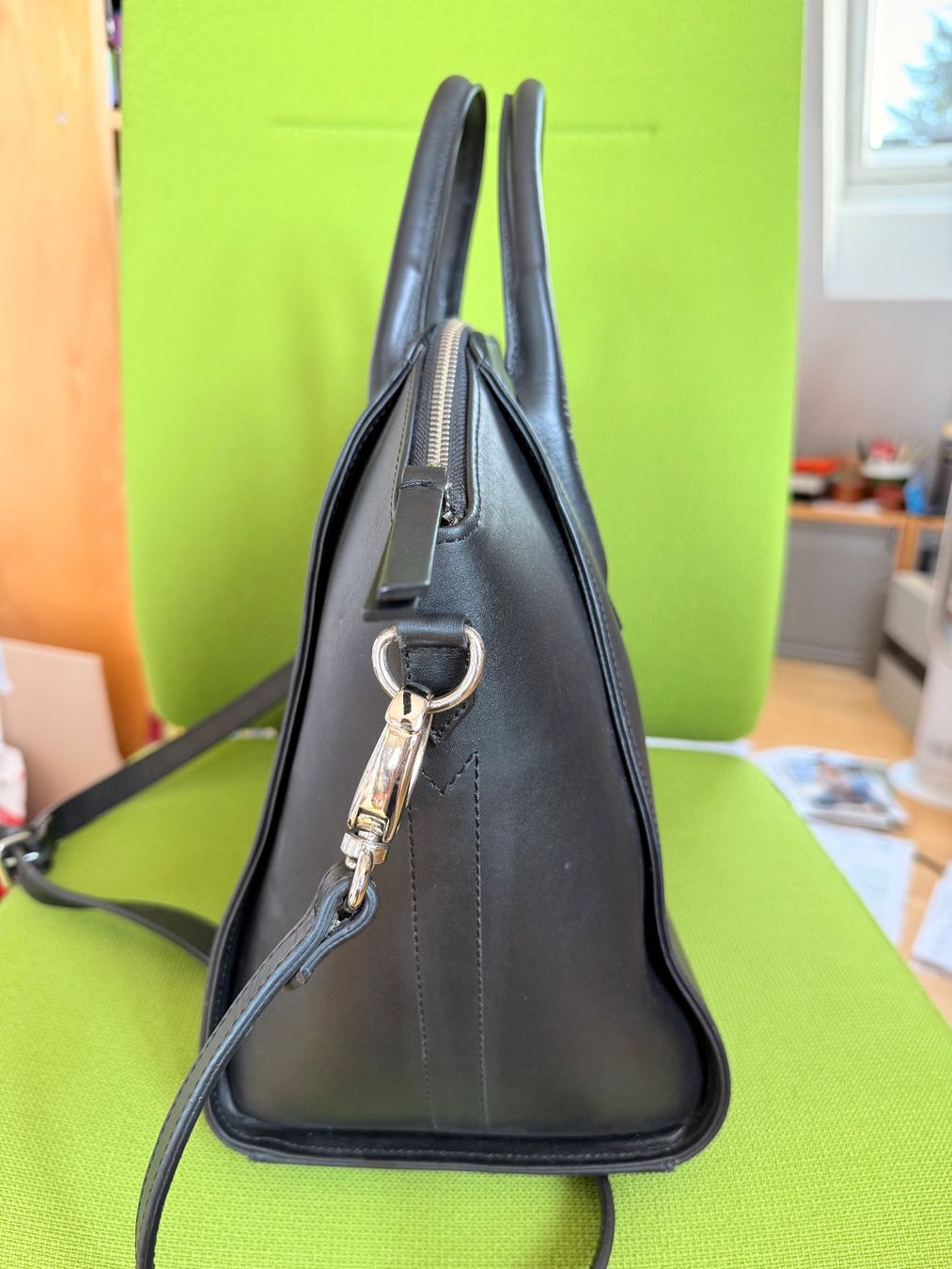 Borse da donna: Tasche von AVECNONO Zürich – Nuovo e nell'imballaggio originale da Frauenfeld venduto da Scleo 3