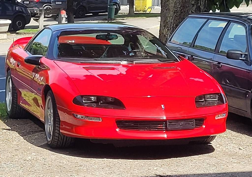 Automobili: Camaro Z28 6 Gang Handschaltung – Usato da Rüfenacht BE venduto da RC4you
