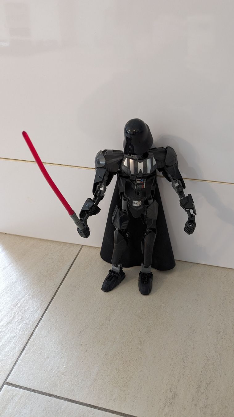 Star Wars Giocattoli: Lego Darth Vader – Usato da Ganterschwil venduto da Nike18
