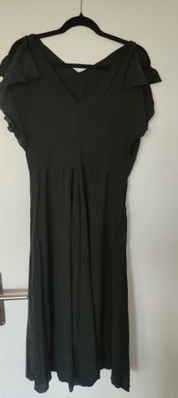Silk black coctail dress (Size M)