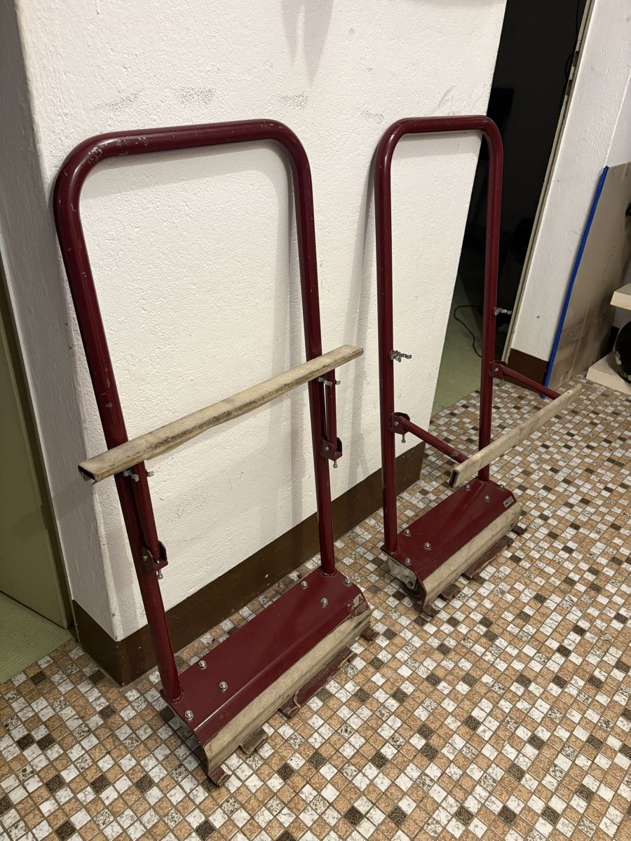 USM Koffer & Taschen: USM Chariots de manutention  – Gebraucht aus Founex von Classic_mike