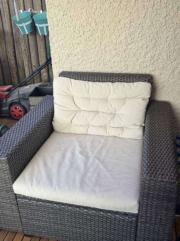 Set di tavolo e panche: Gartenmöbel Rattan Set – Usato da Dättwil AG venduto da leo_zn5y 2