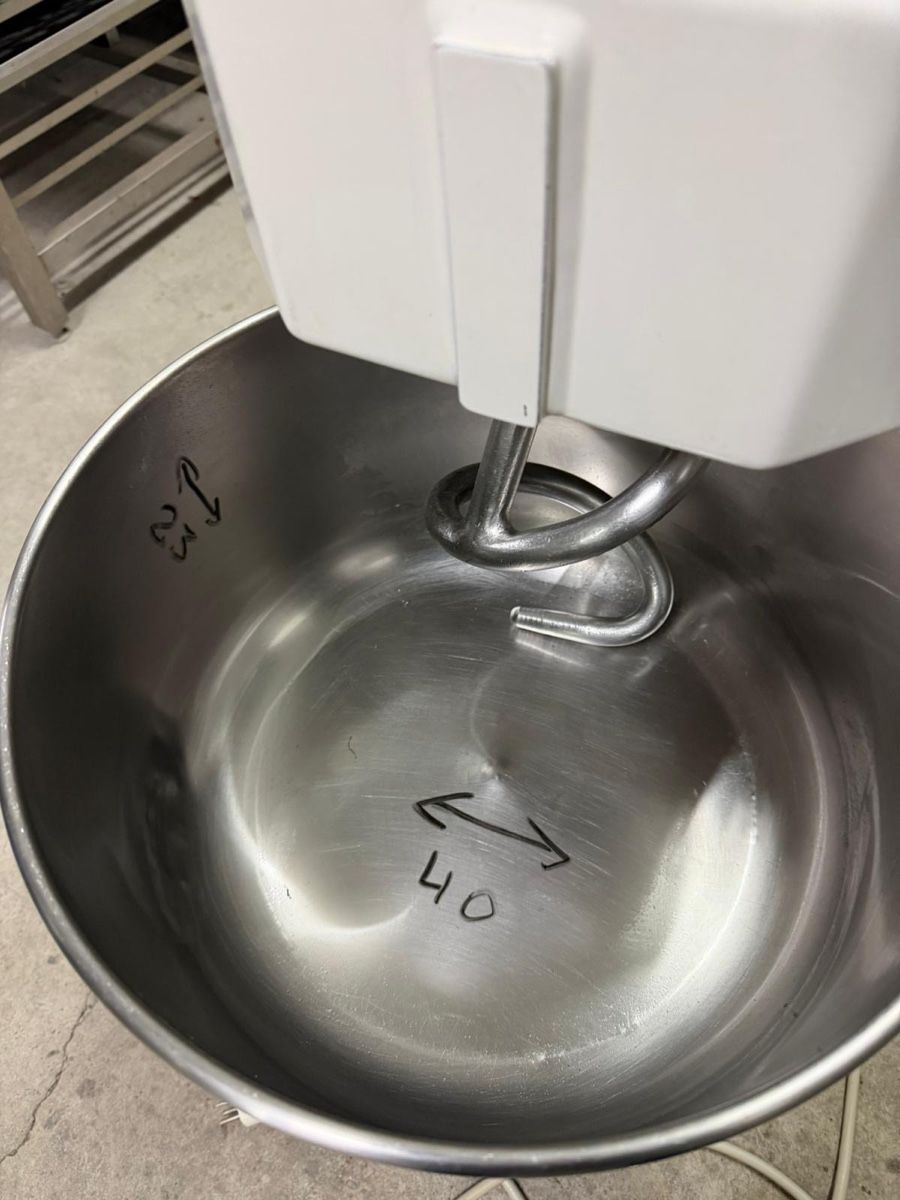 Elettrodomestici da cucina: Teigknetmaschine – Usato da Rupperswil venduto da Tinka88 2