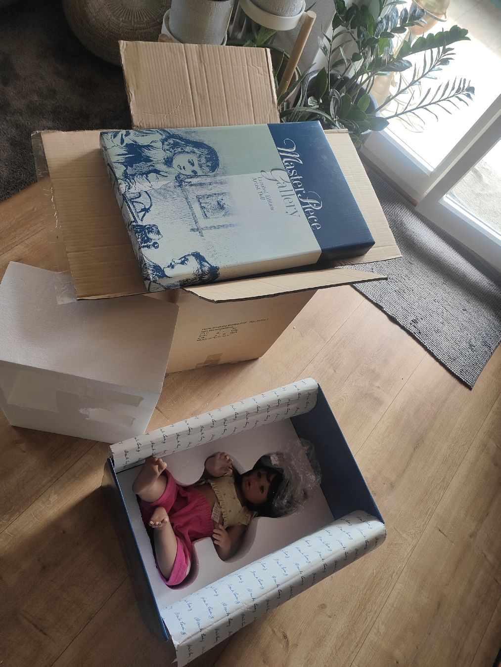 Bambole: Prozellanpuppe Master Gallery, orginalverpackt – Nuovo e nell'imballaggio originale da Wetzikon ZH venduto da SparrowJack111 4