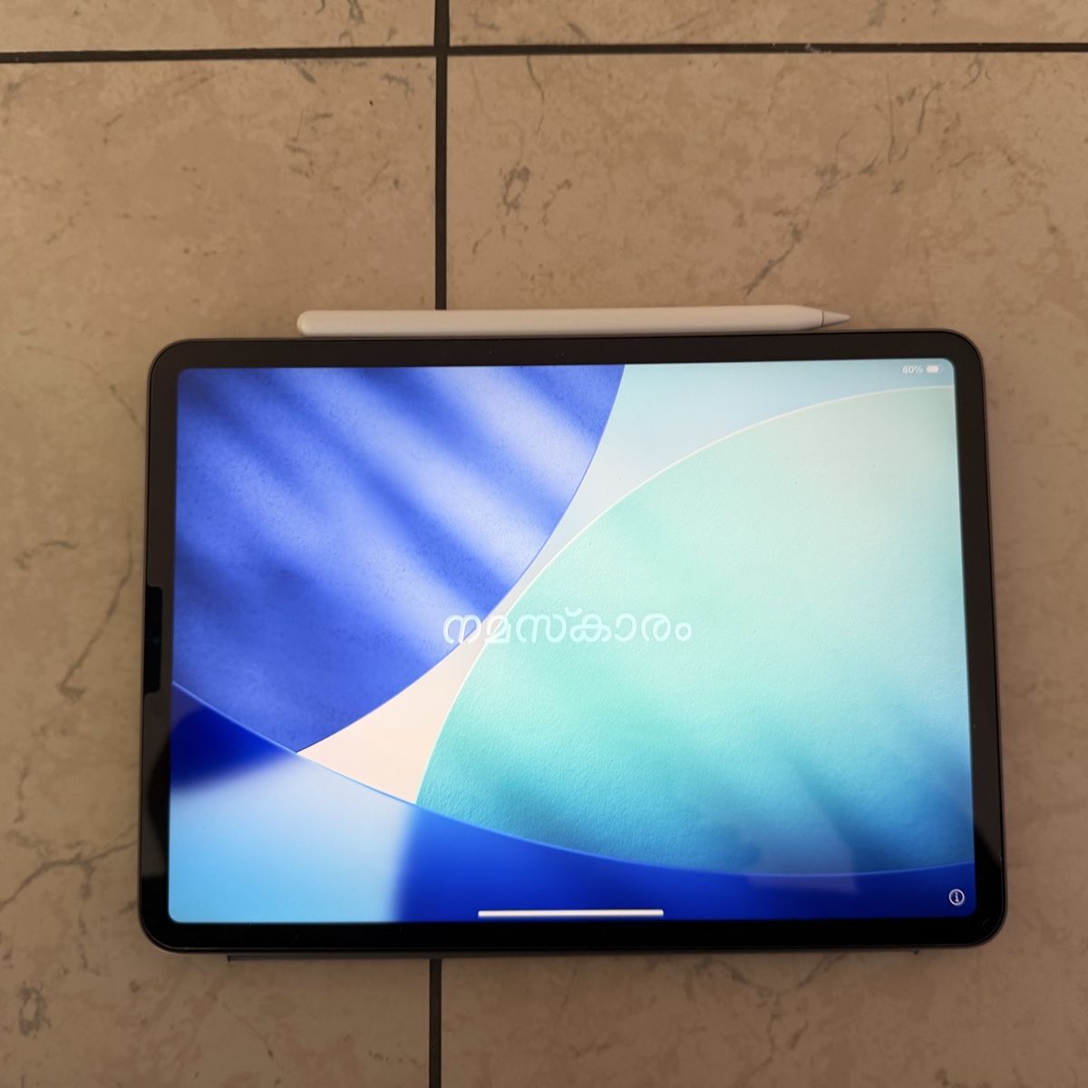 Apple Tablet PC: iPad Pro 11 256GB WiFi + Pencil + Magic Keyboard – Usato da Oberengstringen venduto da yuzveki 4