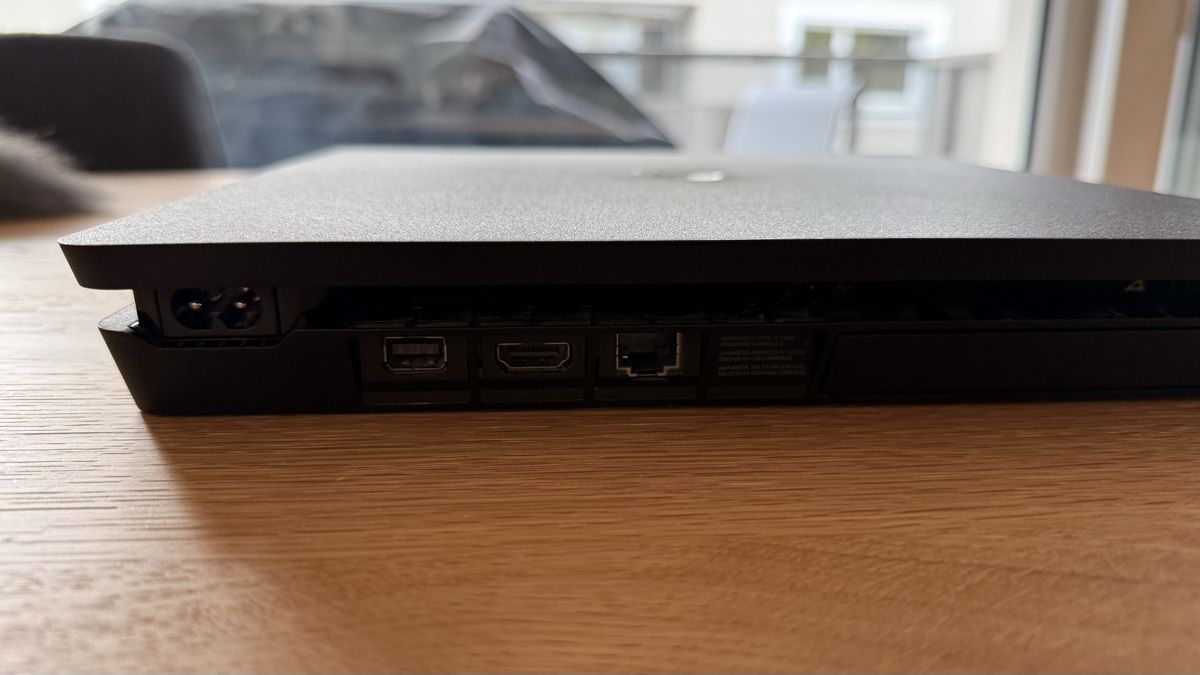 Sony Konsolen: Playstation 4  – Gebraucht aus Wald ZH von Senix 2