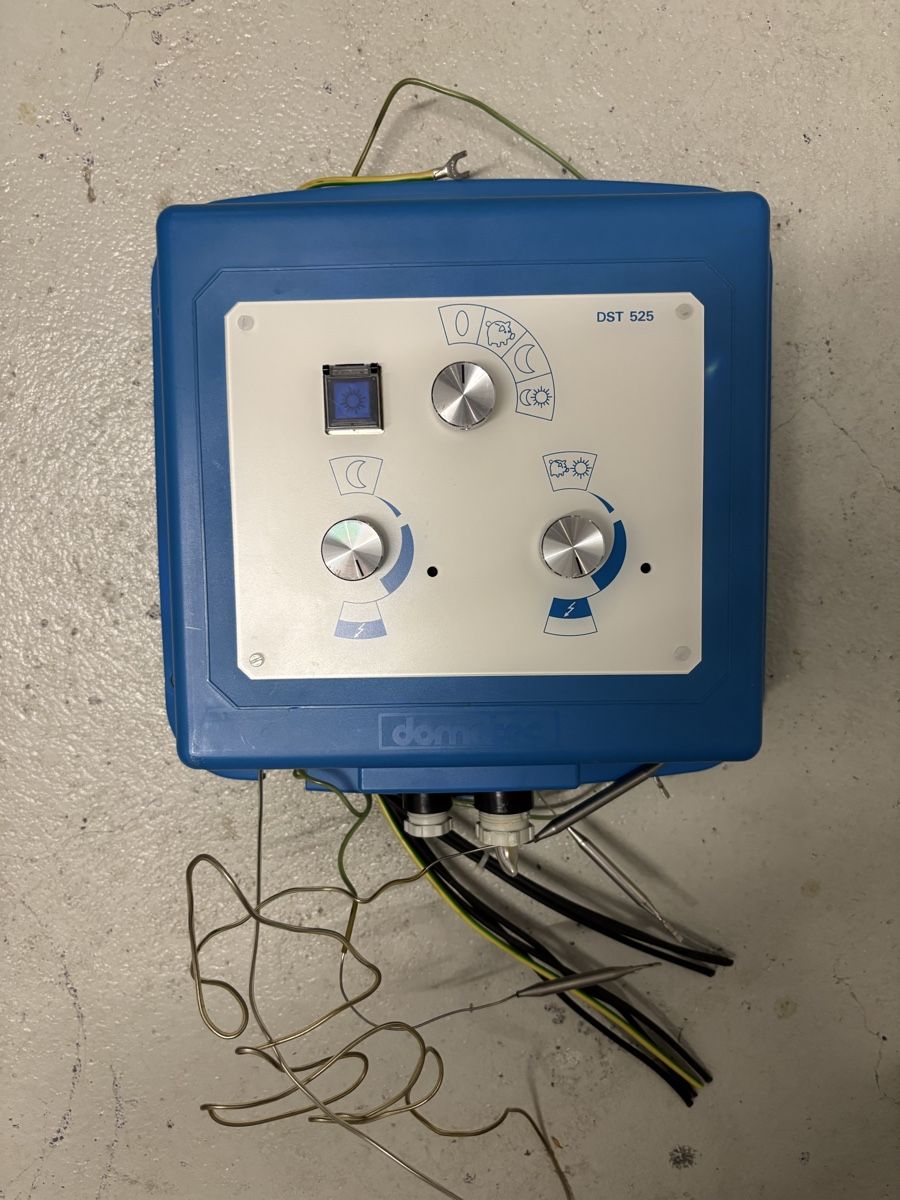 Installations sanitaires: Domotec DST 525 Steuerung – D'occasion à Malans GR par bruetzler