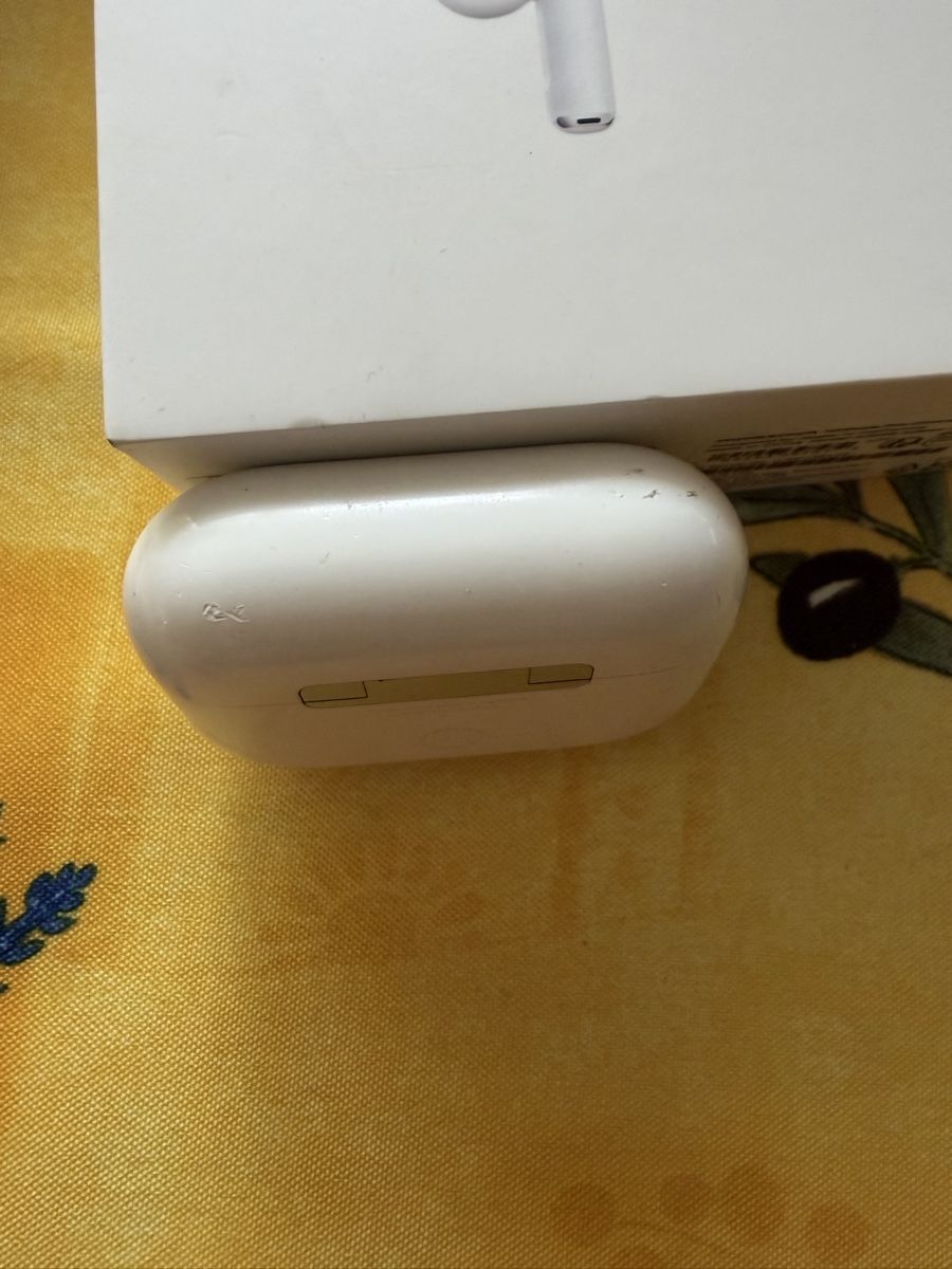 Apple Cuffie: Airpods Pro 2nd – Usato da Grand-Lancy venduto da Jay1225 8