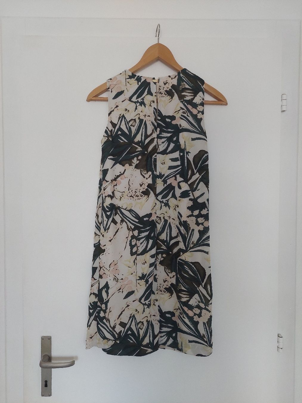 H&M Vestiti: Elegantes Kleid Blumenmuster Grösse 34 H&M – Usato da Zürich venduto da Taxista 1