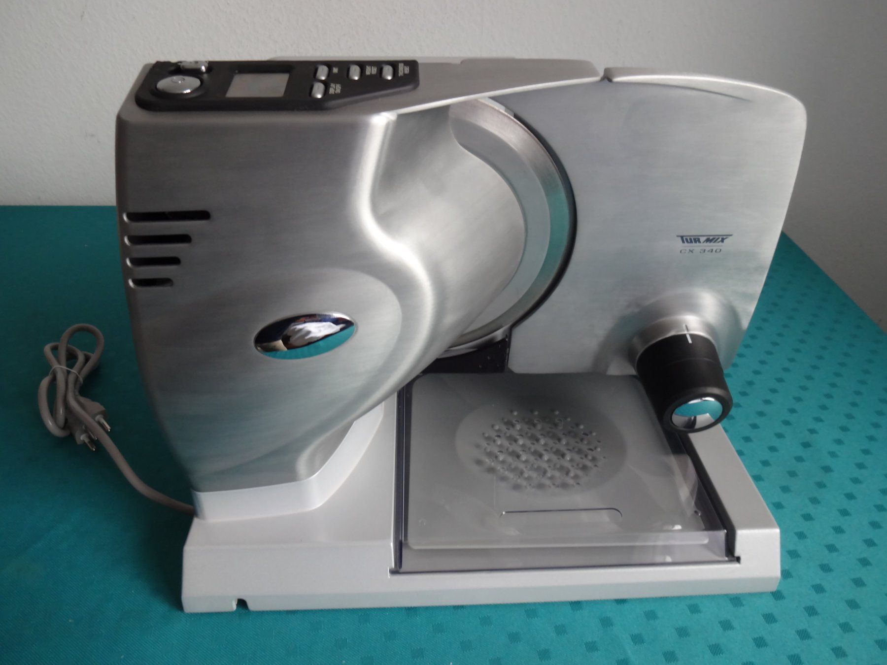 Turmix Küchengeräte: TURMIX CX340 - AUFSCHNITTMASCHINE – Neu (gemäss Beschreibung) aus Frauenfeld von Riaa 1