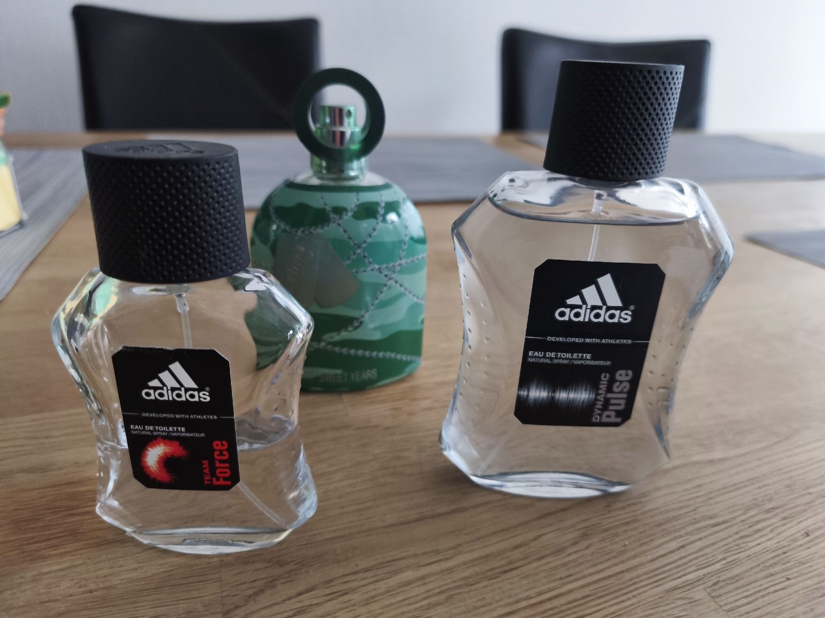 Profumi & Eau de Toilette: Adidas Parfum Dynamic Pulse & Team Force Set + Sweet Years – Nuovo (secondo la descrizione) da Winterthur venduto da leovale