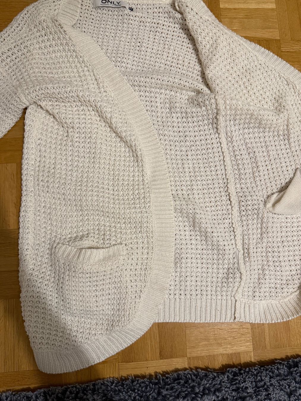 Only Jacken: Cardigan – Gebraucht aus Dübendorf von sof_y5dt 2