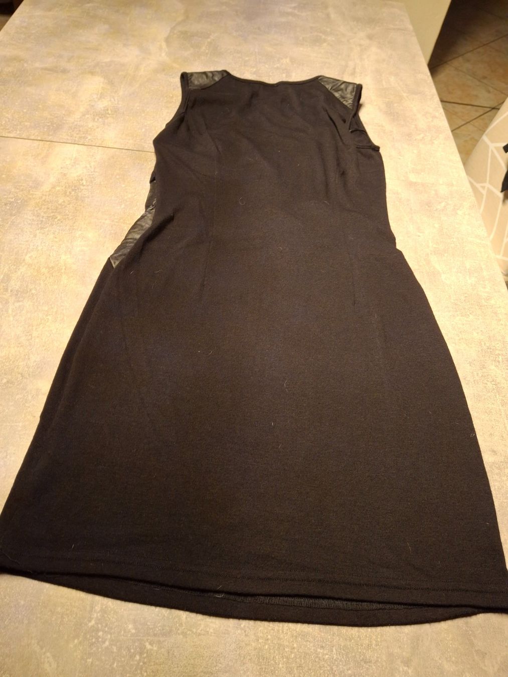 Zebra Kleider: Robe noire taille M marque Zebra – Gebraucht aus Villiers von san_jn5w 5