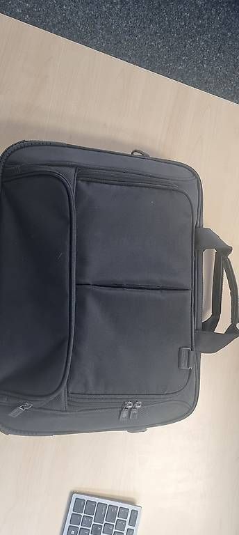 Borse: Tasche für Laptop – Usato da Reinach venduto da sve_d9qj 1