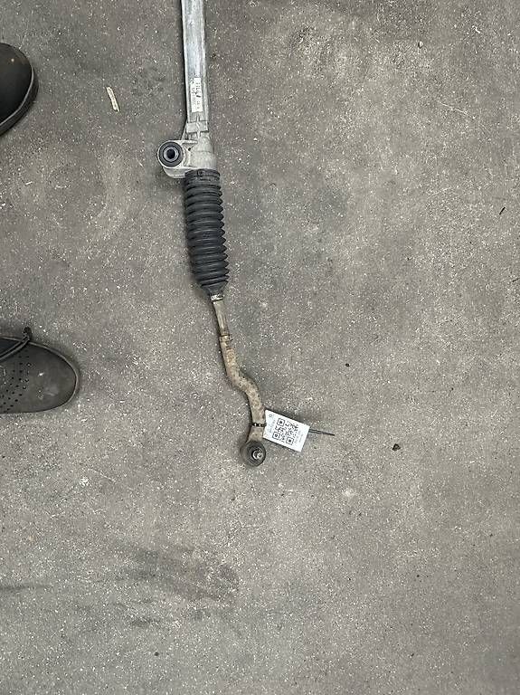 Tutti pezzi di ricambio auto: Lenkung Suzuki Swift 2010- – Usato da Niederurnen venduto da carfactory8867 1