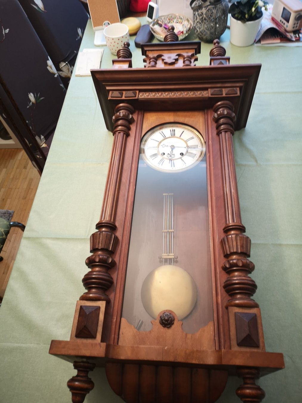 Stand- & Wanduhren: Belle pendule de Neuchâtel, fabrique Mipsa – Gebraucht aus Nidau von Pie 7