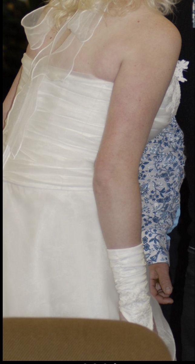 Vestiti: Robe de mariée sans accessoires – Nuovo (secondo la descrizione) da Chézard-St-Martin venduto da monster2525 3