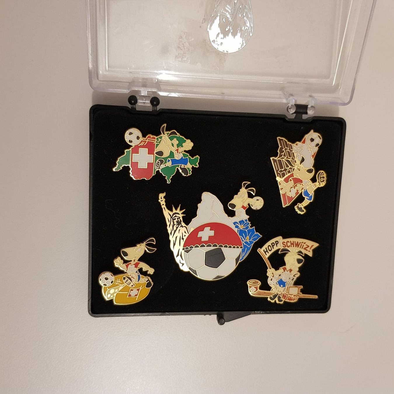 Plaketten & Abzeichen: Konvolut Anstecker Pins – Gebraucht aus Münchenstein von 2DGames 8