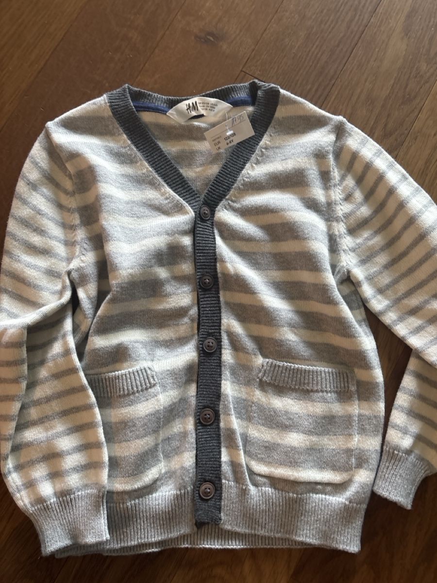 Giacche & Cappotti: Strickjacke 122/128 – Nuovo (secondo la descrizione) da Buchrain venduto da Ham2383