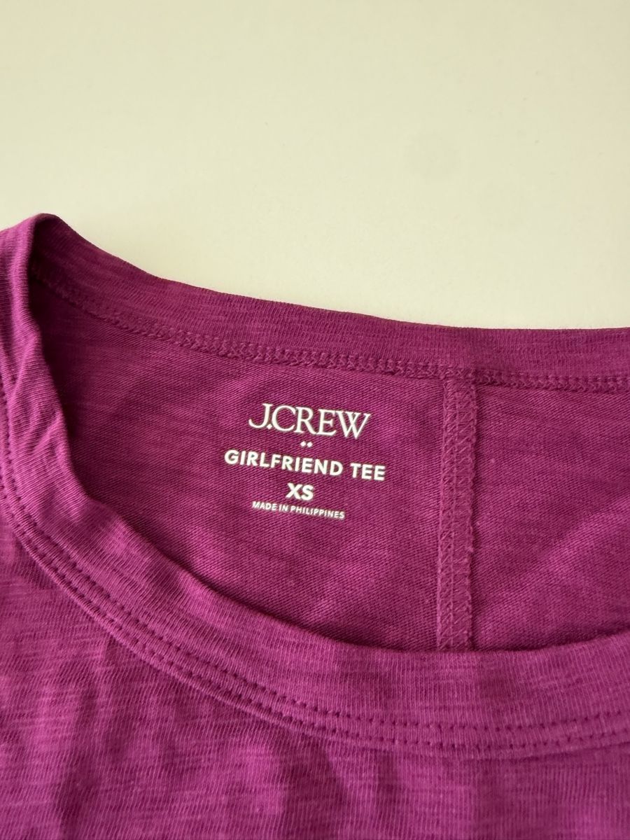 T-shirt: J.Crew Girlfriend Tee purple size XS new condition – Usato da Zürich venduto da andreamt 1