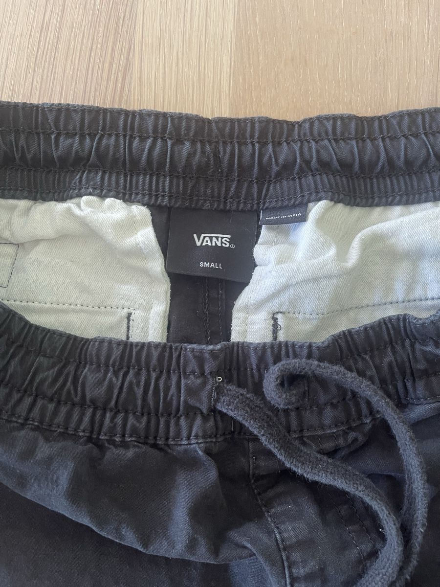 Vans Pantaloni: Short Vans (S) – Usato da Commugny venduto da j1976 2