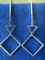 Silberfarbige Ohrringe mit geometrischem Design, Neu!