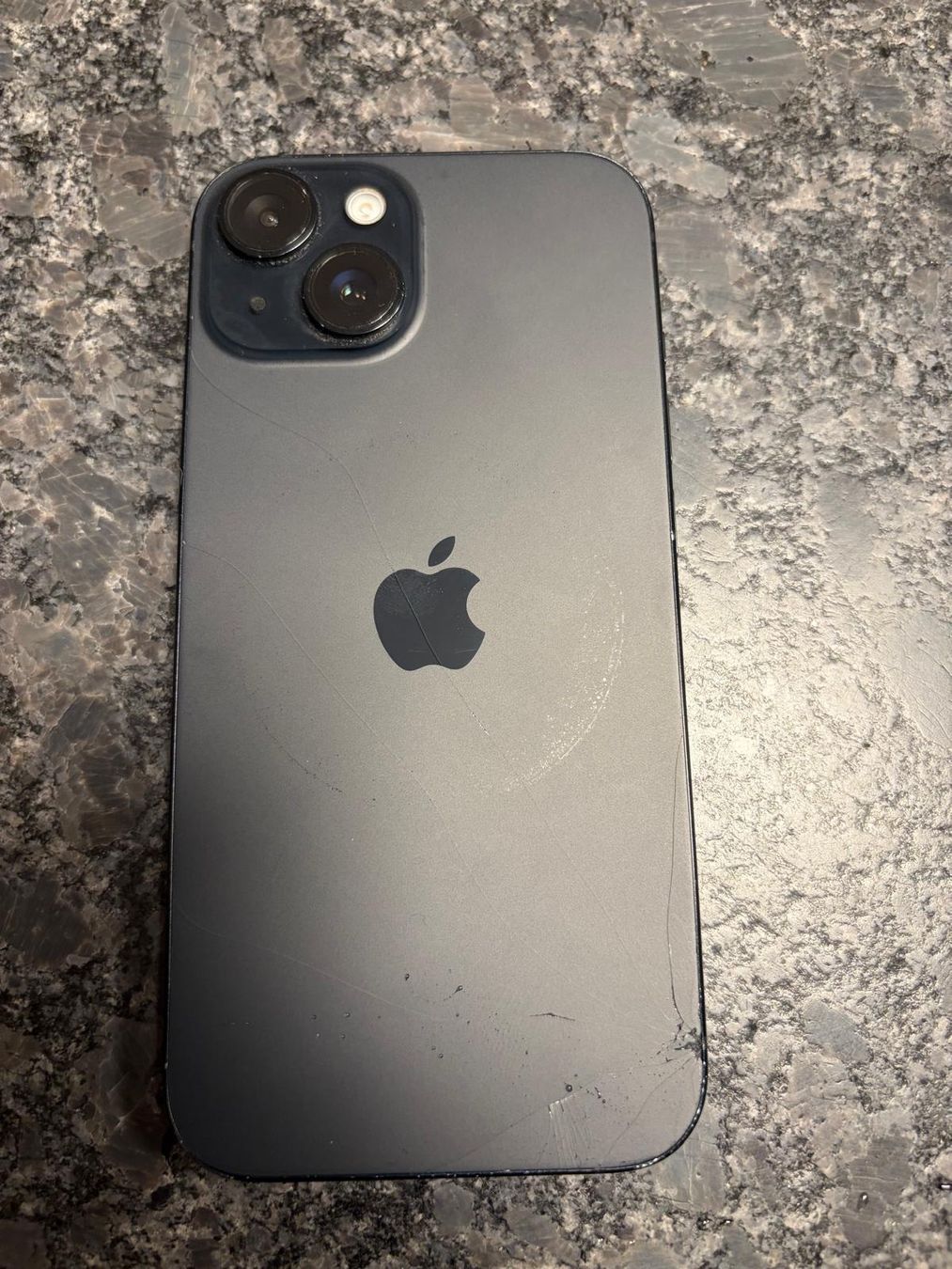 Apple Handys / Smartphones: Apple iPhone 15 Smartphone schwarz – Gebraucht aus Wetzikon ZH von FleaMarket