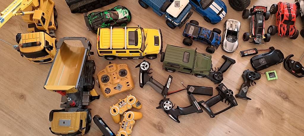 RC Kits de montage: RC Autos set – D'occasion à Burgistein par tekla2012 4