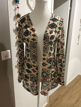 Leichte Strickjacke beige mit Muster von My Hailys Grösse L